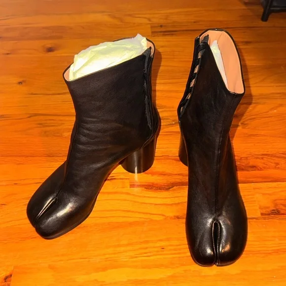 NWT Maison Martin Margiela Black Leather Tabi Ankle Boots - Picture 7 of 8